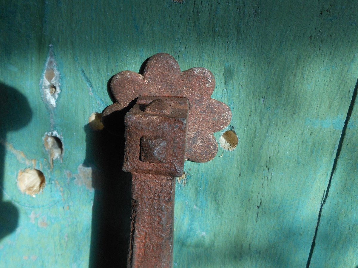 Small Gothic Wrought Iron Knocker-photo-2