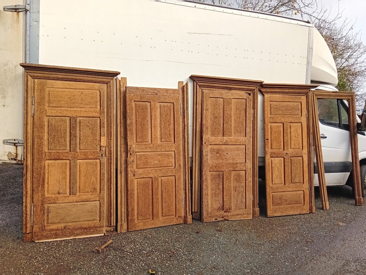 Rare Suite Of 4 Framed Doors In Oak, 17th Century Woodwork