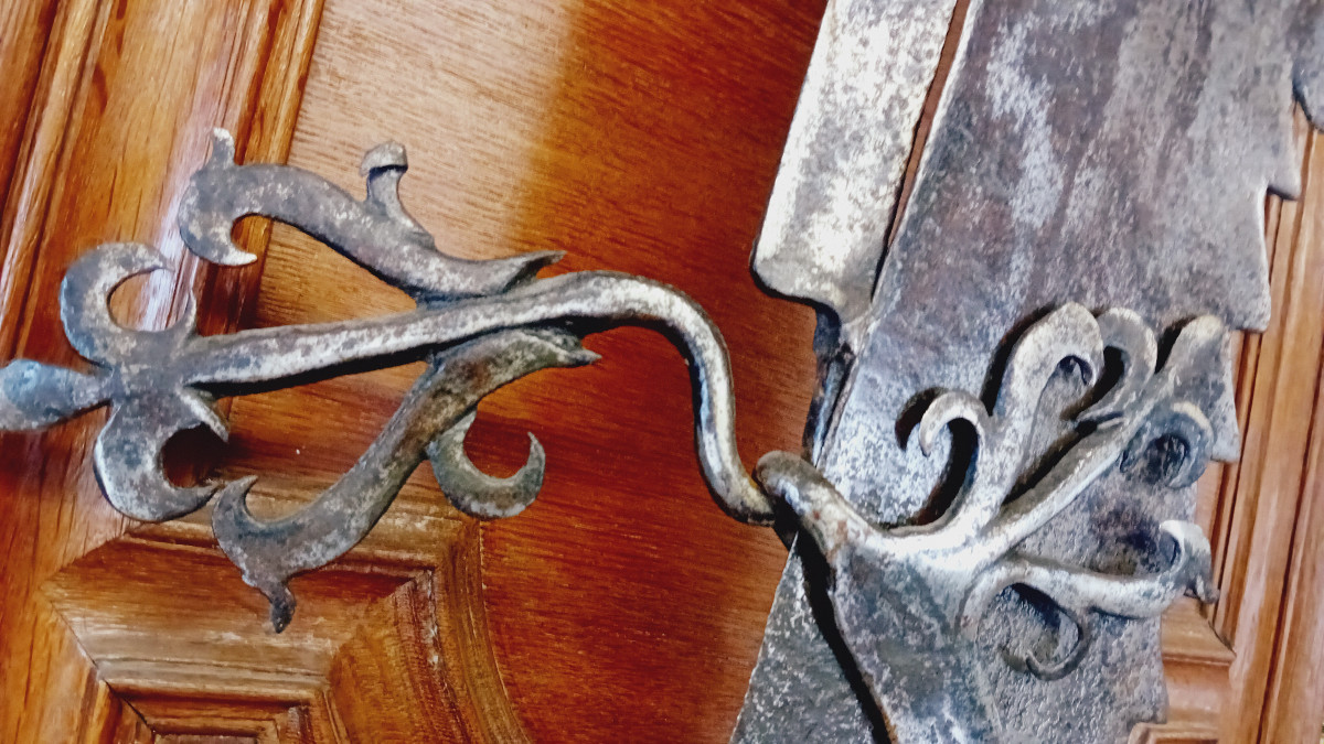 Cremaillere De Cheminée De Chateau , Decor Fleur De Lys-photo-1