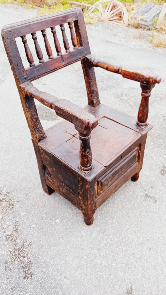 rare et tres ancienne chaise a sel de cantou, siege fauteuil  debut  XVII eme-photo-2