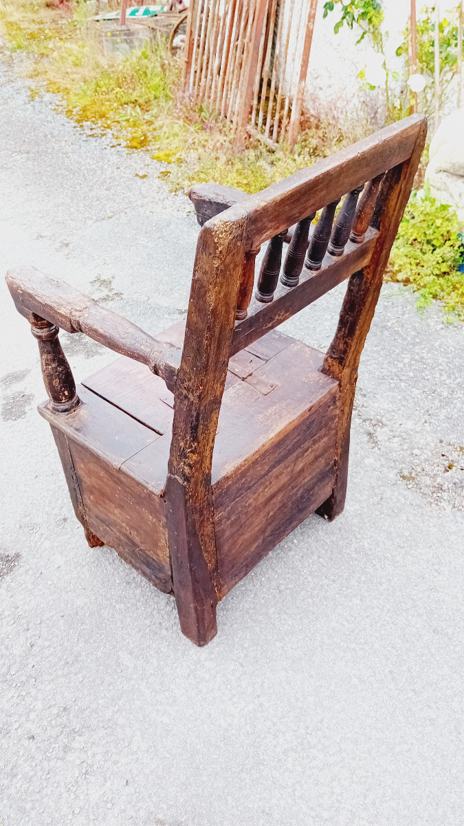 rare et tres ancienne chaise a sel de cantou, siege fauteuil  debut  XVII eme-photo-4