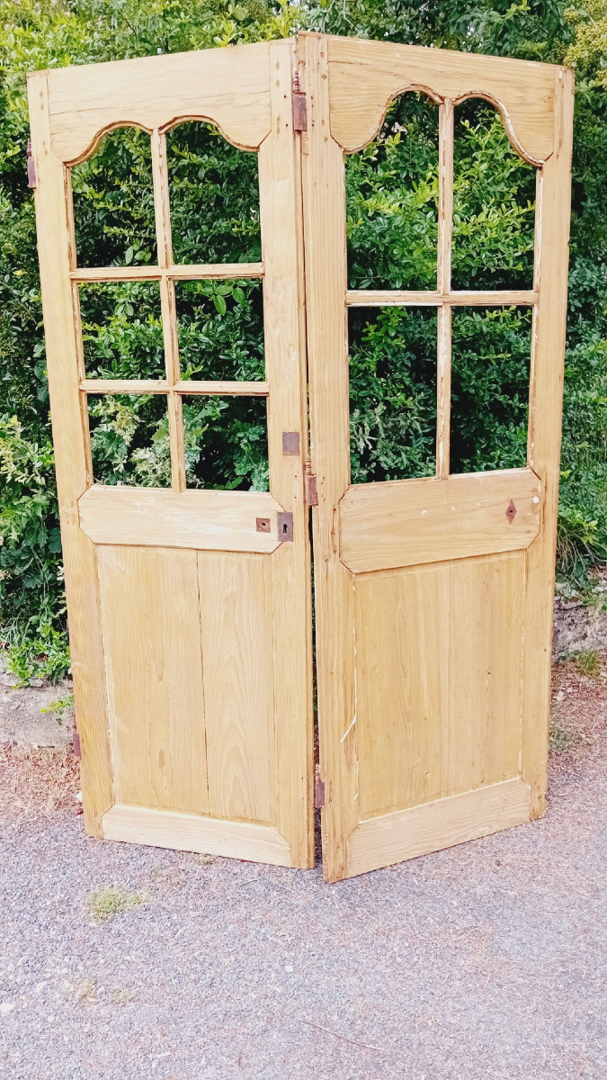 Little Glassed Pair Of Doors-photo-4