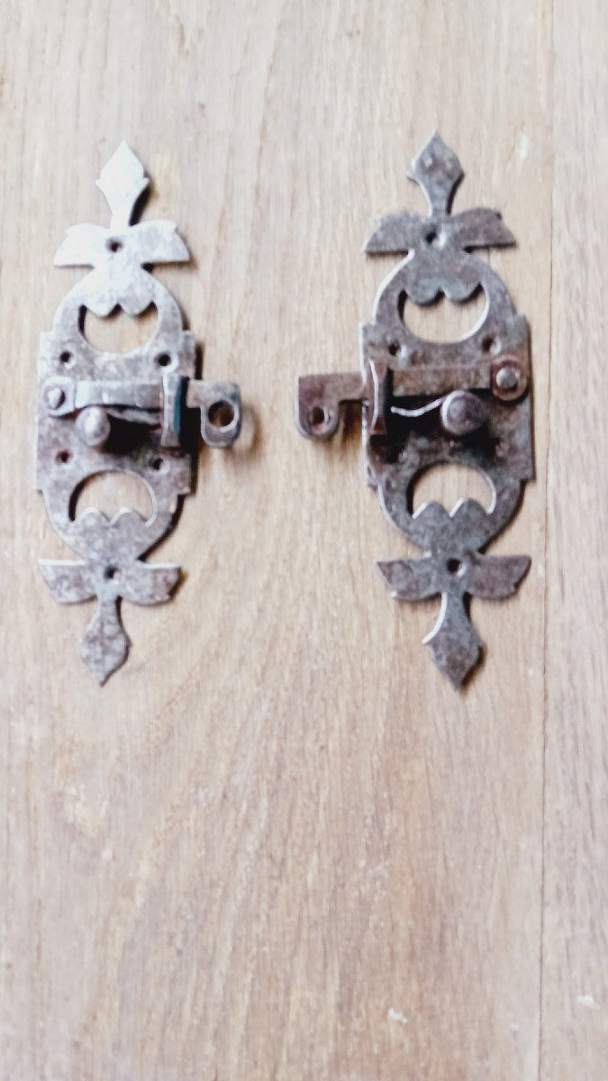 18th Century Wrought Iron High Window Latches Or Interior Shutters-photo-3