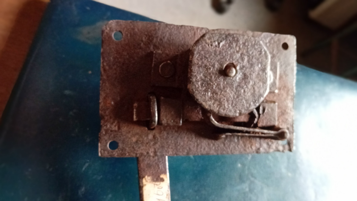Wrought Iron Hasp Lock, 17th Century Pigsty Lock-photo-2