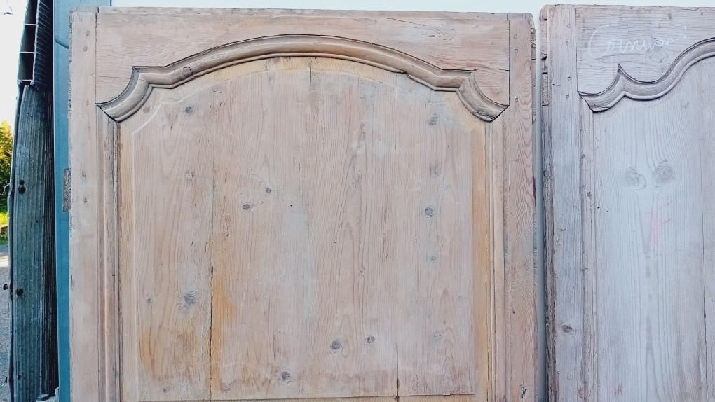 suite de 4 portes en resineux double face , boiserie 18 eme-photo-1