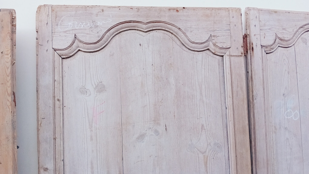 suite de 4 portes en resineux double face , boiserie 18 eme-photo-2