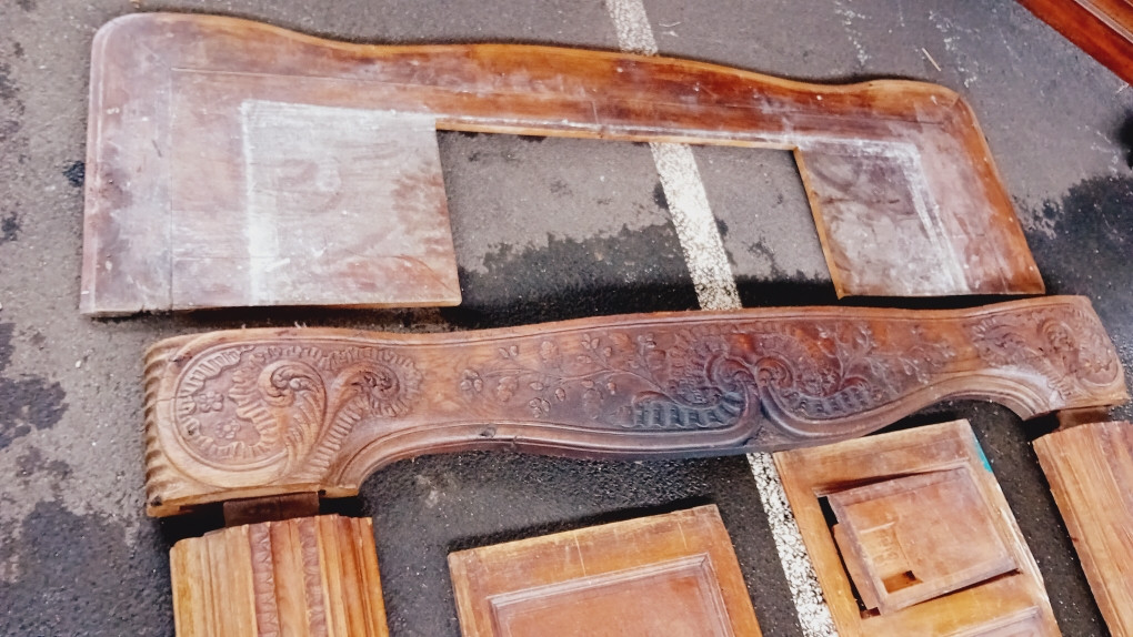 grande cheminée en chêne sculptée, boiserie 18 eme-photo-2