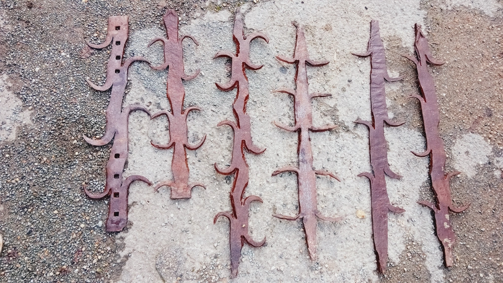 Selection Of Wrought Iron Tusks; Cat Guts From The 17th To The 19th Century