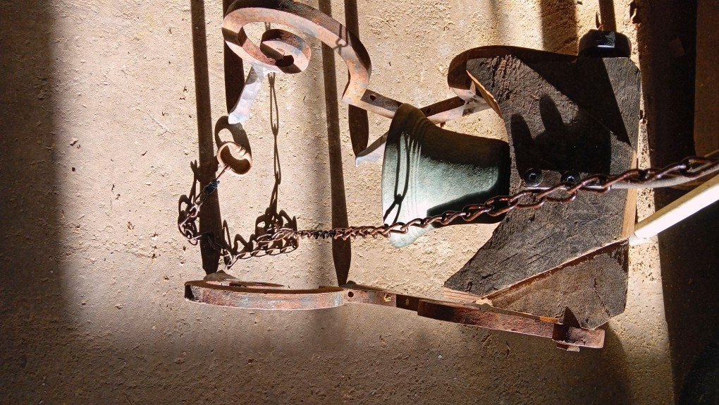 Brass Bell And Wrought Iron Gallows-photo-2