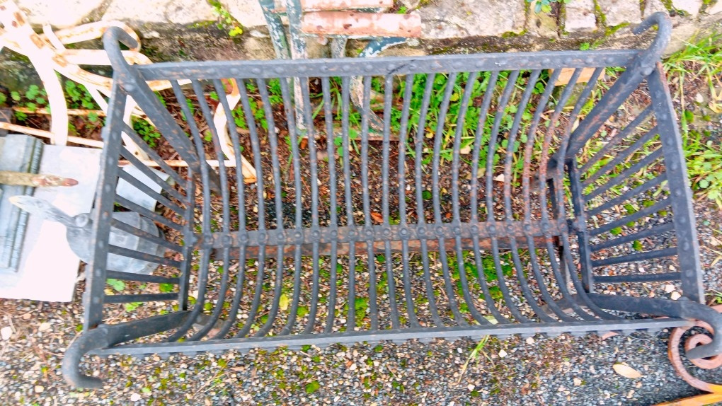 Large Wrought Iron Fire Basket, Rustic 18th-century Firewood-photo-2