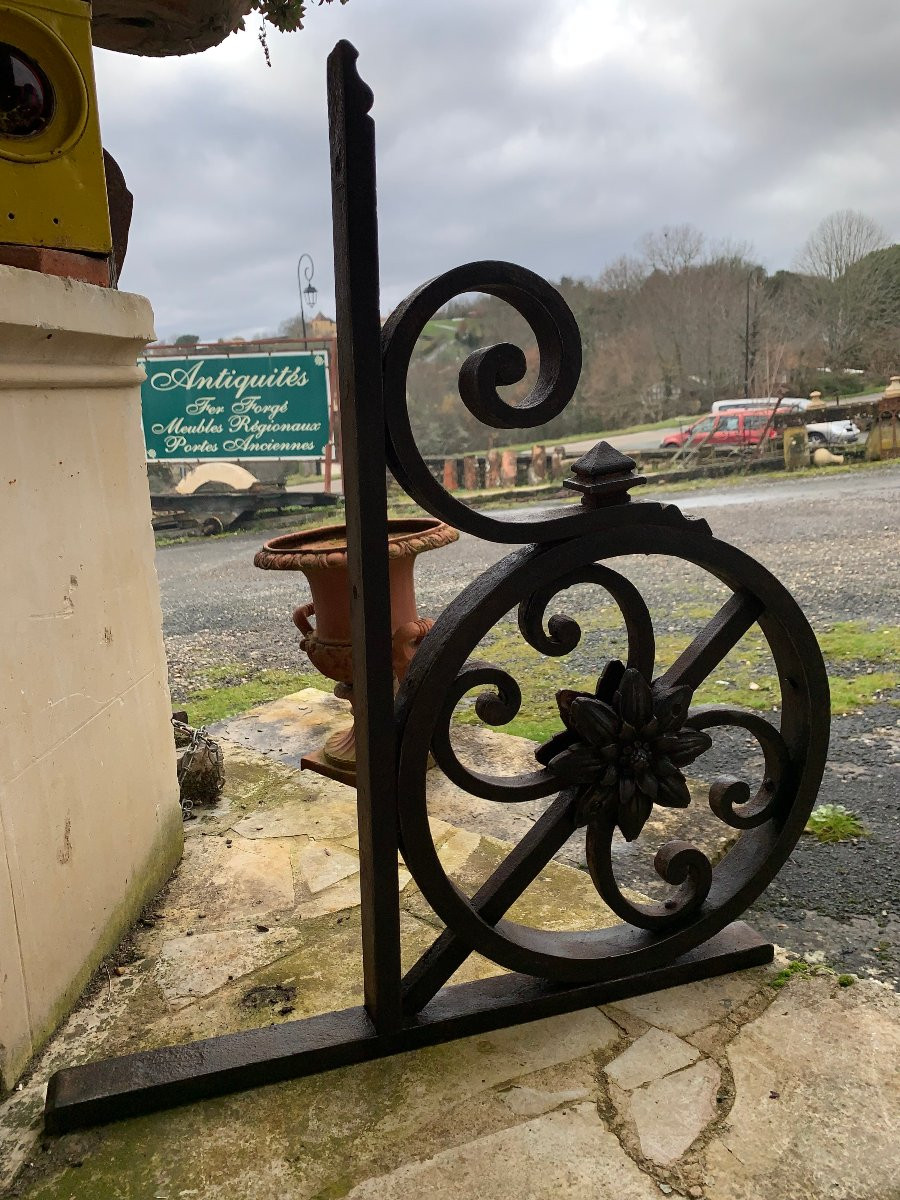 Ancienne potence en fer forgé-photo-2