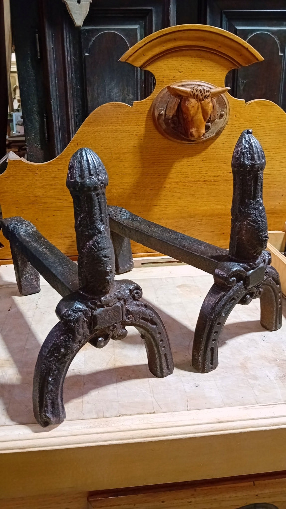 rare paire de chenets haute epoque en fonte, landiers debut 17 eme-photo-7