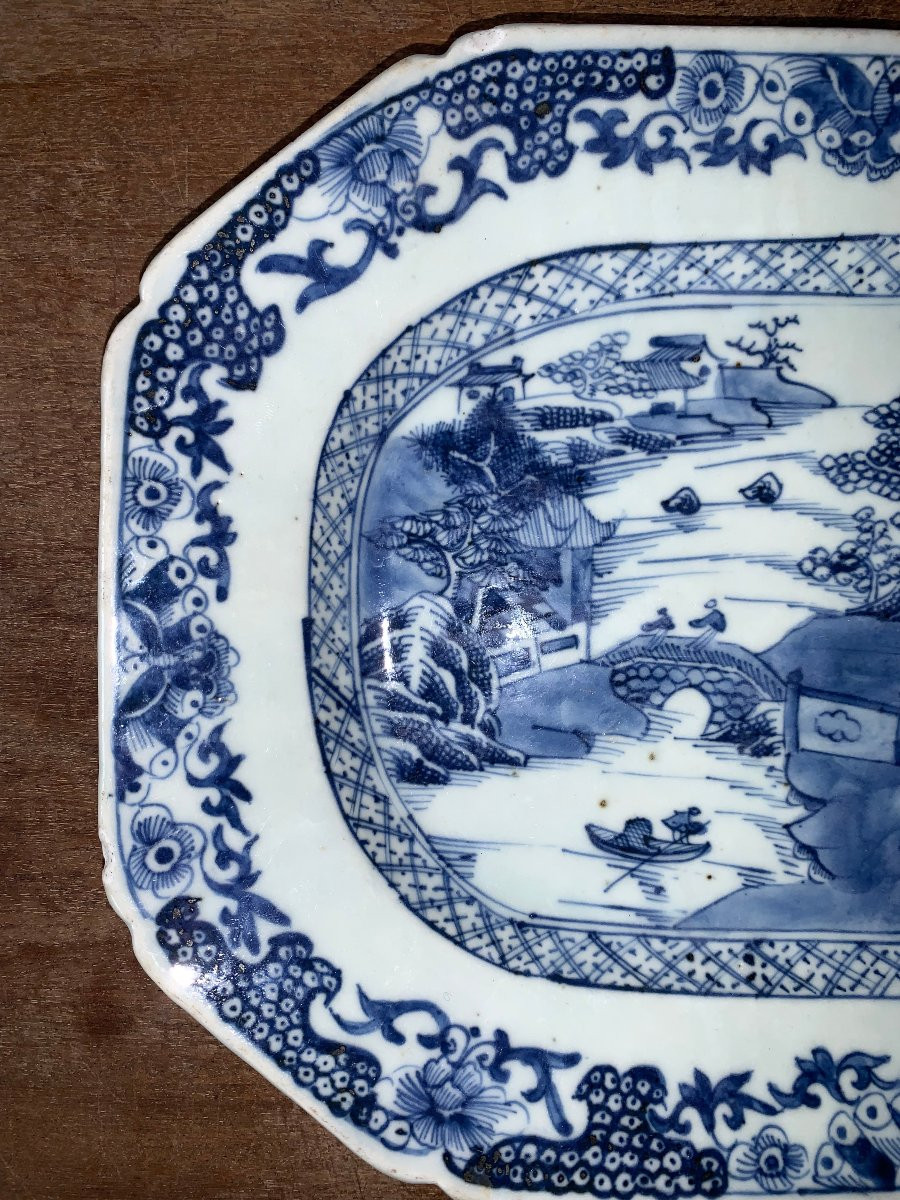 Plat chinois rectangulaire en Porcelaine bleu et blanc Du XVIIIème Siècle-photo-2