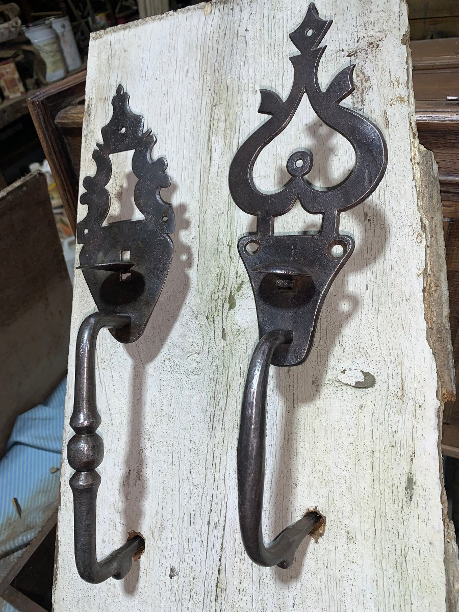 grand Loquets à poucier ancien, fer forgé   decoré du XVIIIe siècle-photo-3