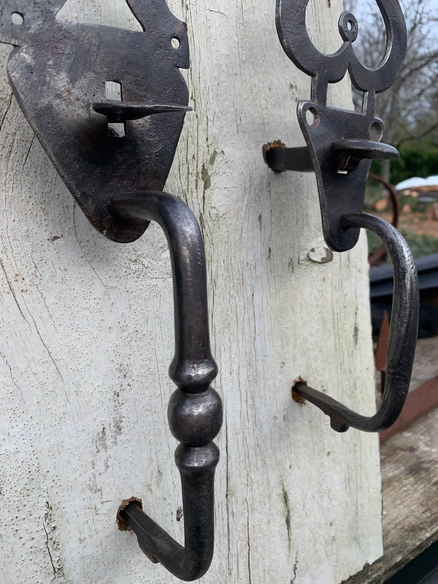 grand Loquets à poucier ancien, fer forgé   decoré du XVIIIe siècle-photo-1