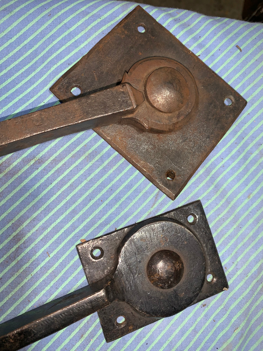 Large 18th Century Wrought Iron Clench-photo-2