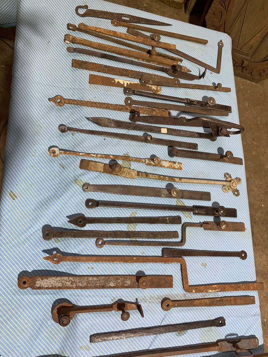 Large 18th Century Wrought Iron Clench-photo-1