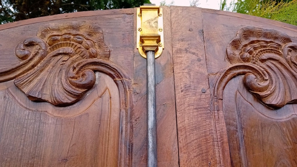 Delicate Pair Of Regency Walnut Doors, Double-sided Louis XV Woodwork-photo-4