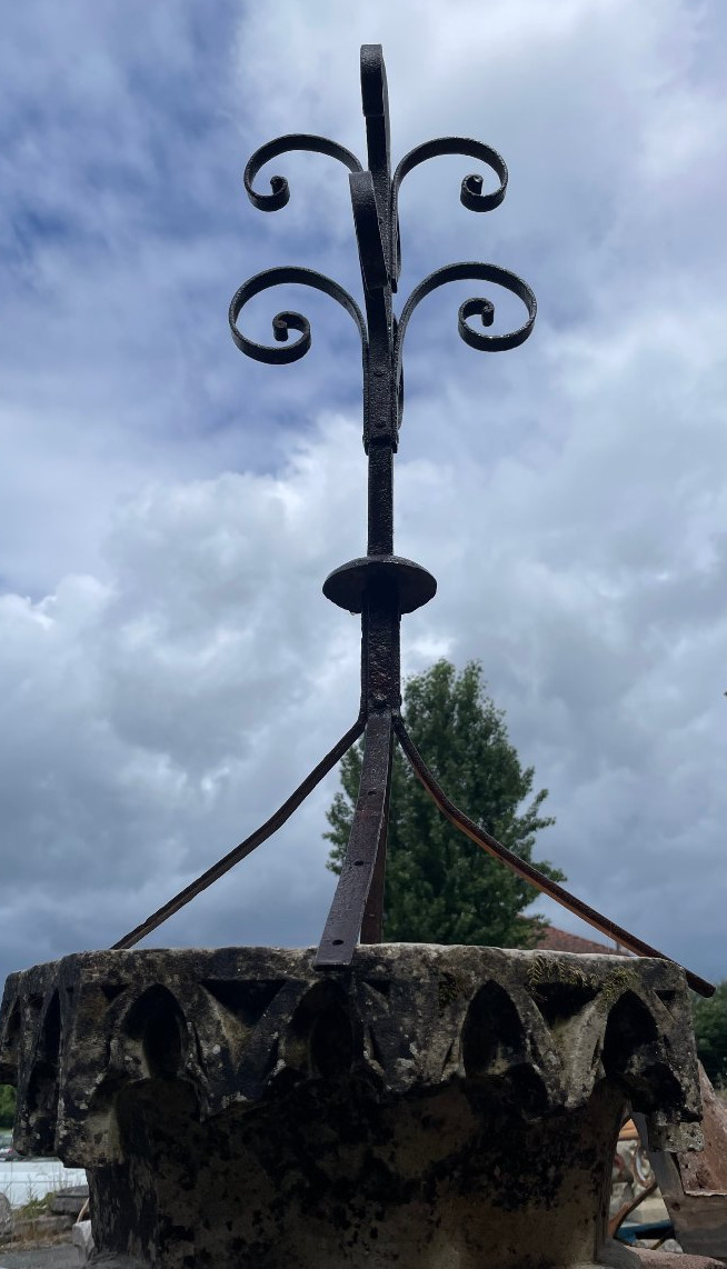 Epi de faîtage en fer forgé