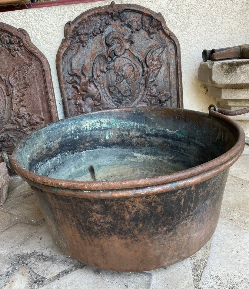 Large Copper Cauldron With Handle 