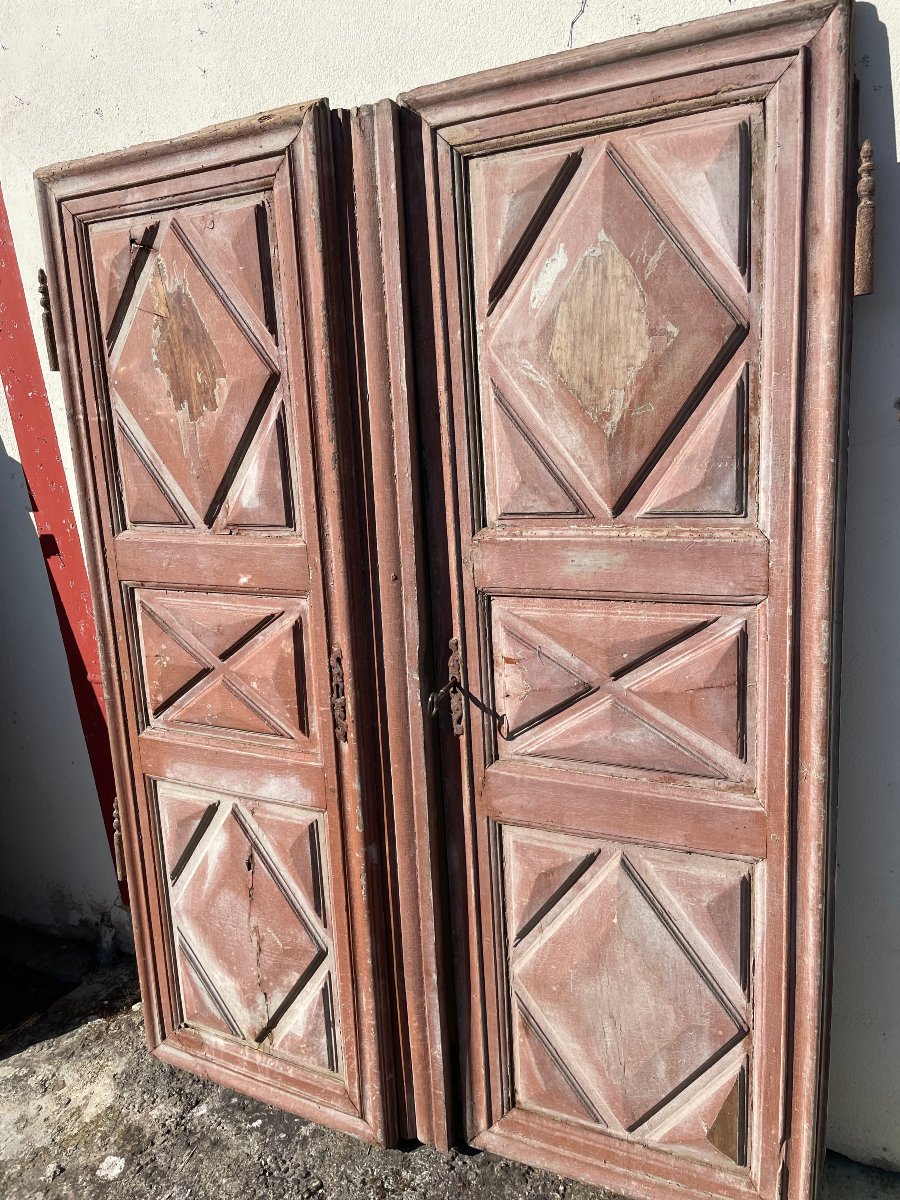 Paire de portes Louis XIII  en noyer  xviieme-photo-2