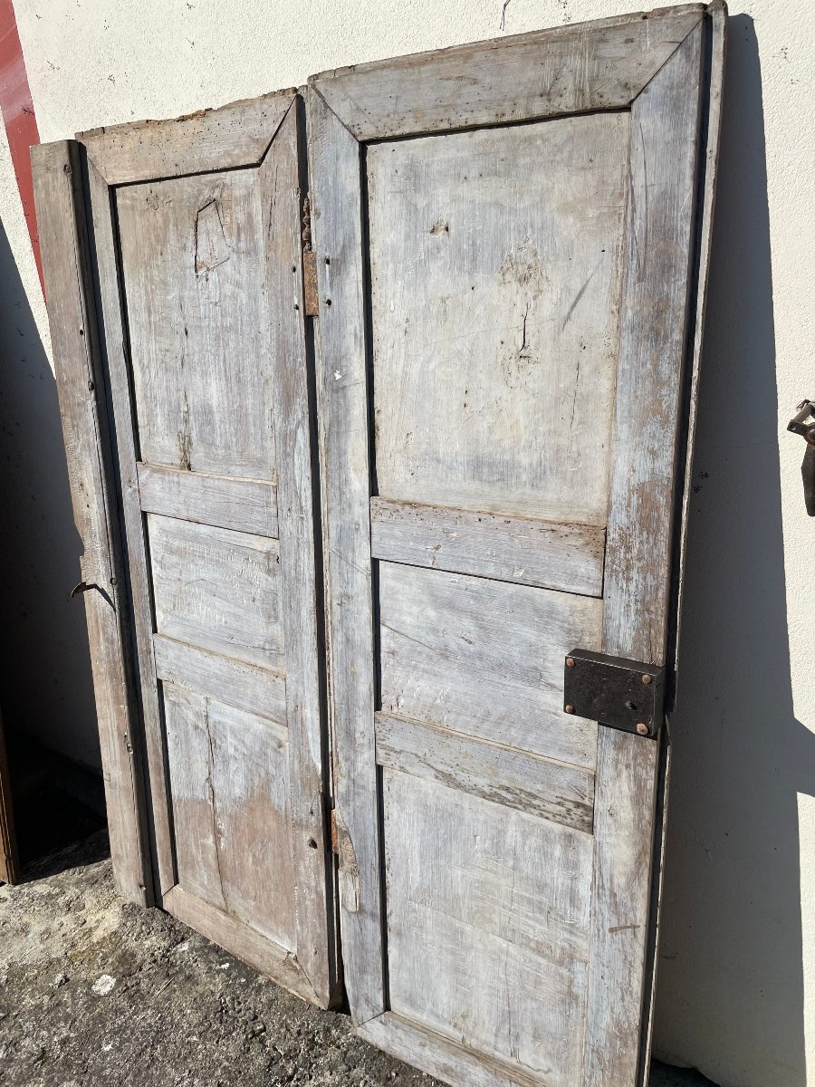 Paire de portes Louis XIII  en noyer  xviieme-photo-3
