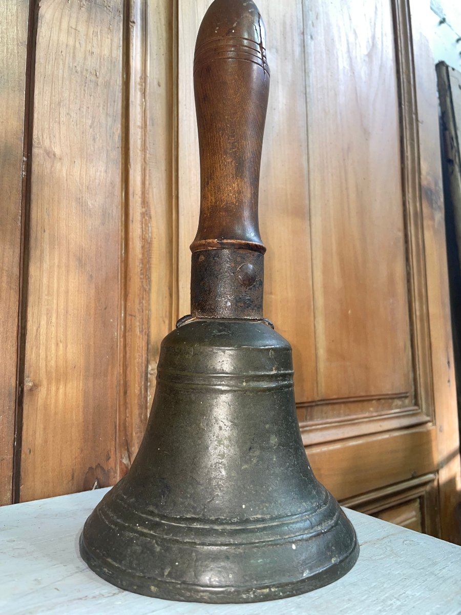 Antique Bell -photo-3