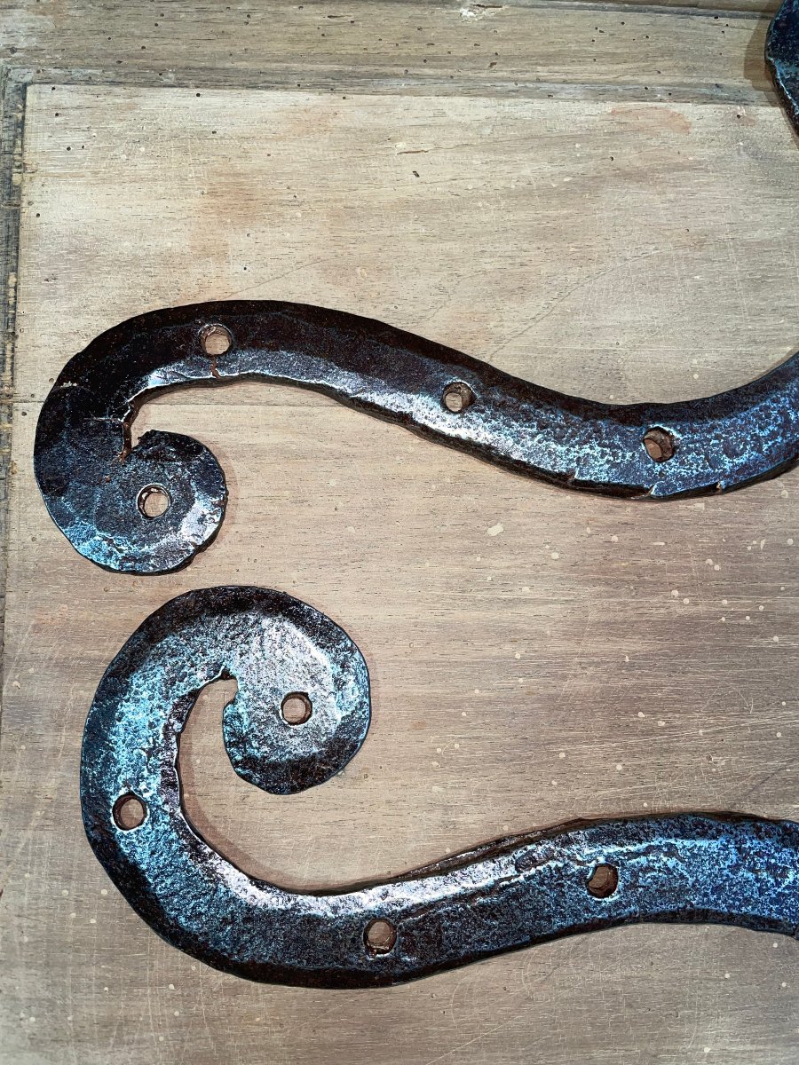 Paires  de  pentures  moustaches  fer   forgé  du  18 eme  siecle -photo-1