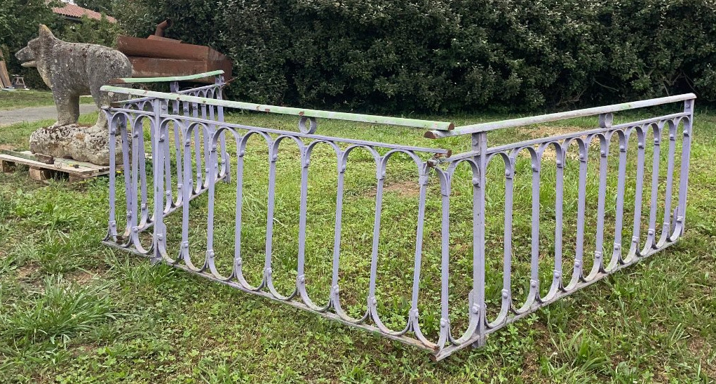 Grilles  Barriers  Railings  