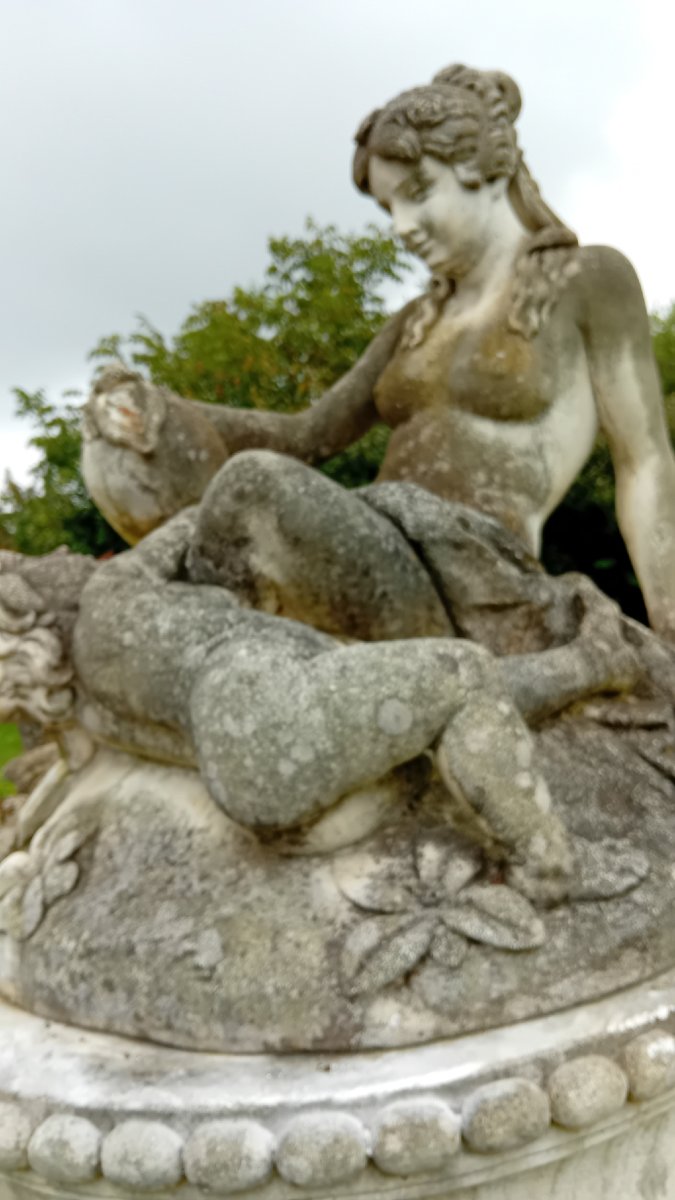 Reconstituted Stone Garden Fountain-photo-2