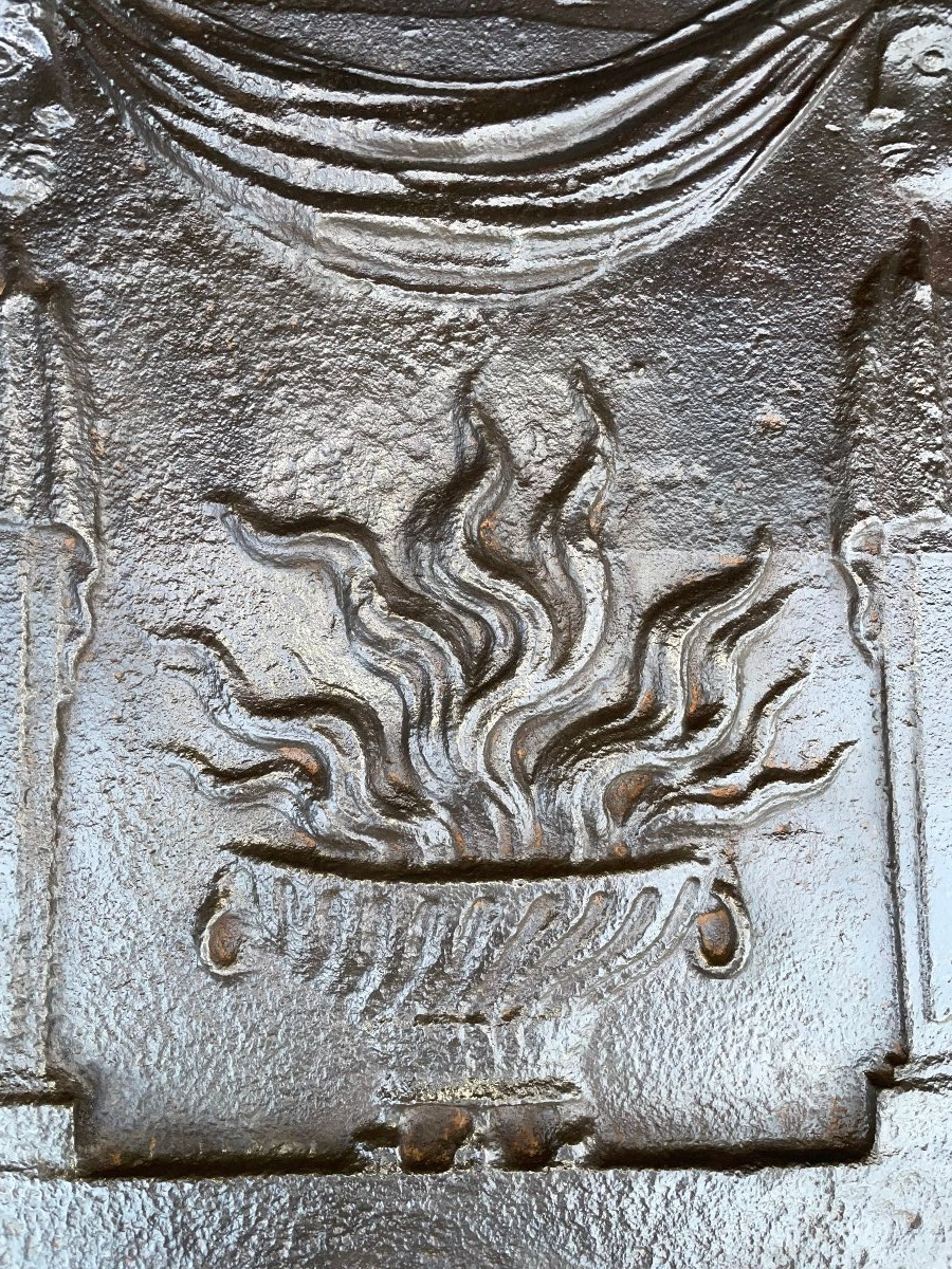 17th-century Fireplace Plaque With A Blazing Fire Motif-photo-4