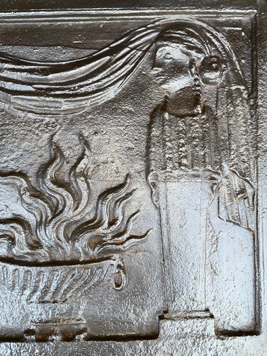 17th-century Fireplace Plaque With A Blazing Fire Motif-photo-4