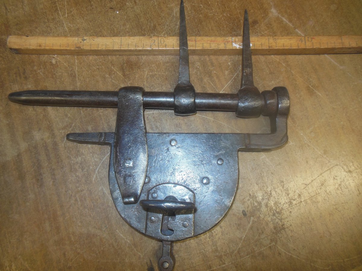 Gros cadenas ancien, forgé 11cm - Broc23