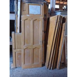 Fir Woodwork 8 Doors