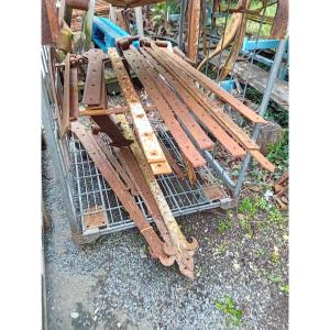 Rare Pair Of Large Wrought Iron Fleur-de-lis Hinges From The 16th Century 