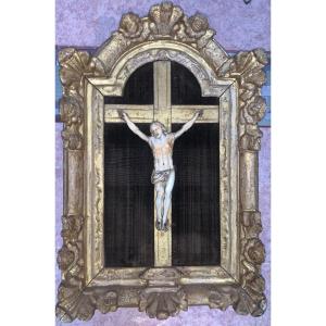 Crucifix  Christ  en  ivoire  sculpté   XVII e  siècle 