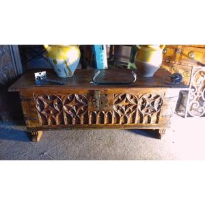 Little Oak Chest Gothic