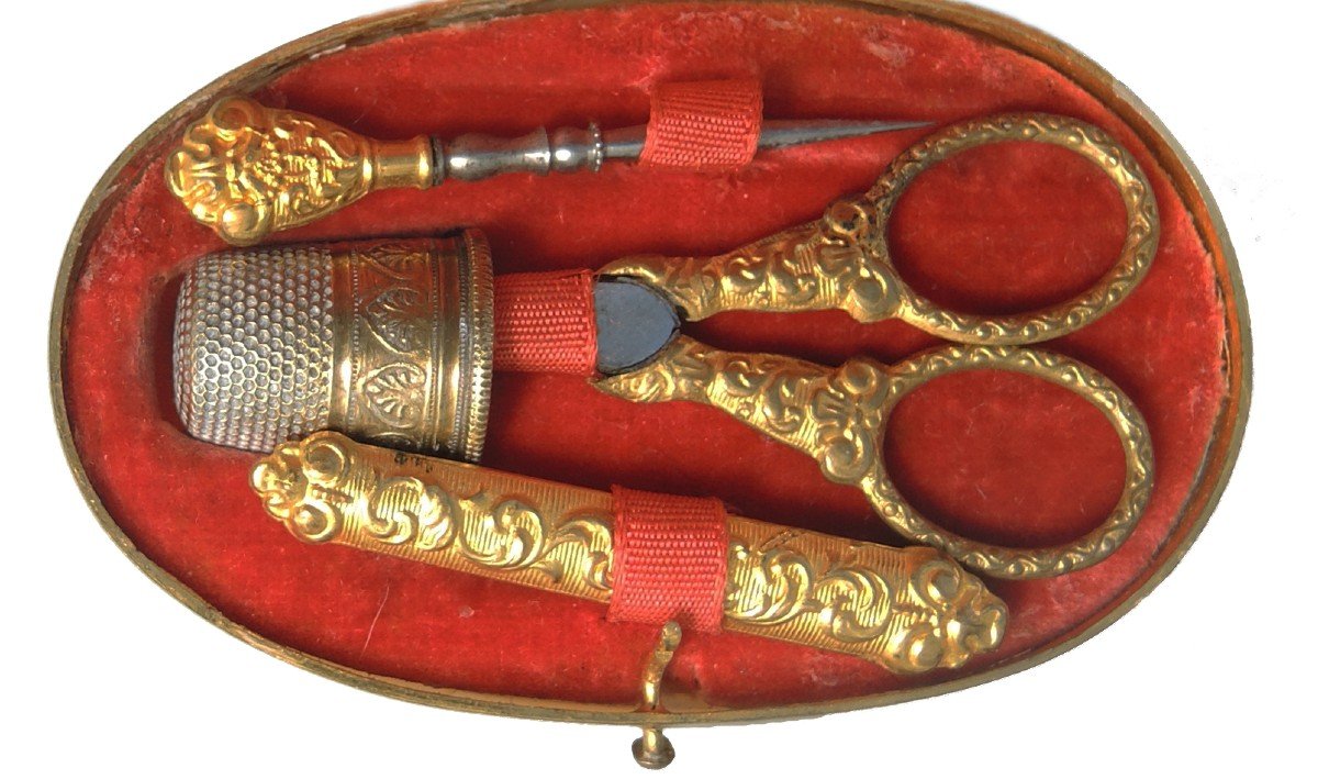 19th Century Mother-of-pearl Egg Sewing Kit-photo-3