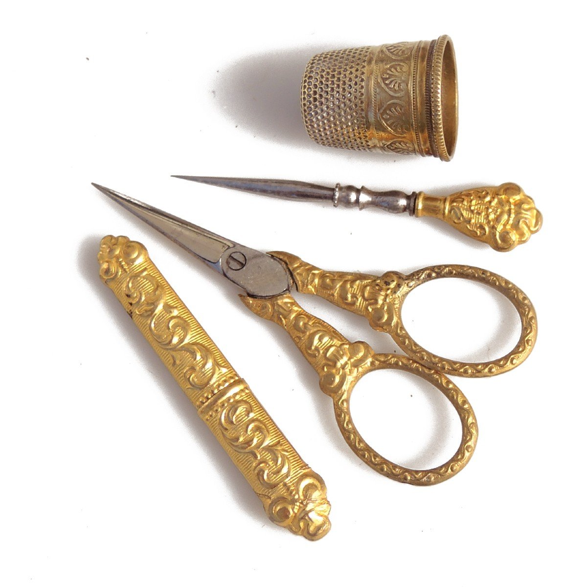 19th Century Mother-of-pearl Egg Sewing Kit-photo-4