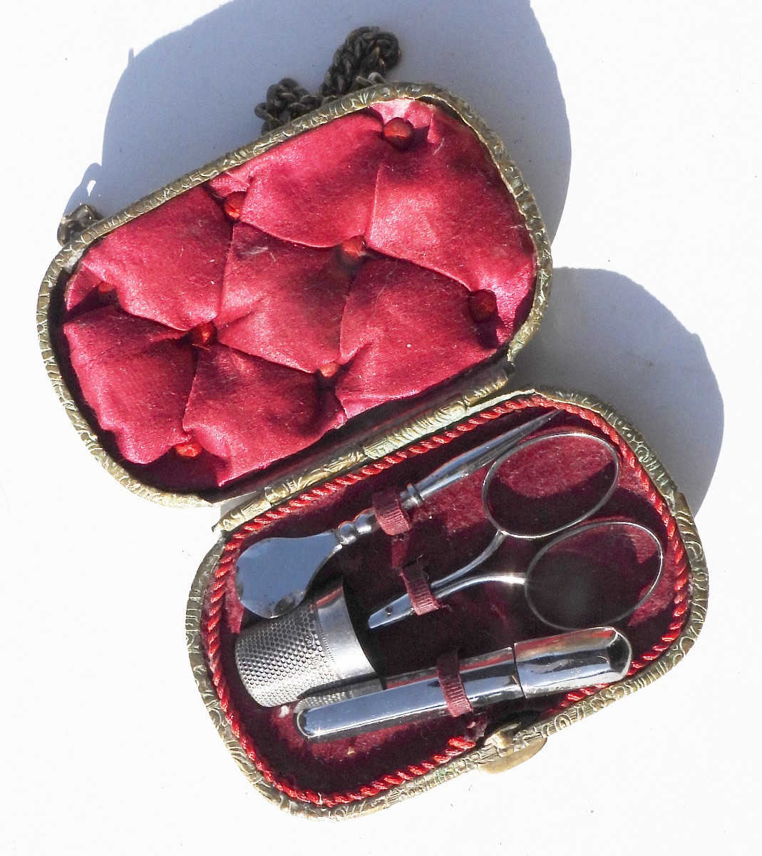 Petit Nécessaire De Couture  Acier XIXe Napoléon III coffret forme bourse porte monnaie enfant-photo-4