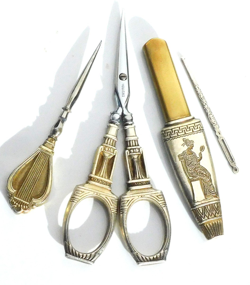 Sewing Kit Late 19th Early 20th Silver Vermeil Woman With Mirror-photo-4