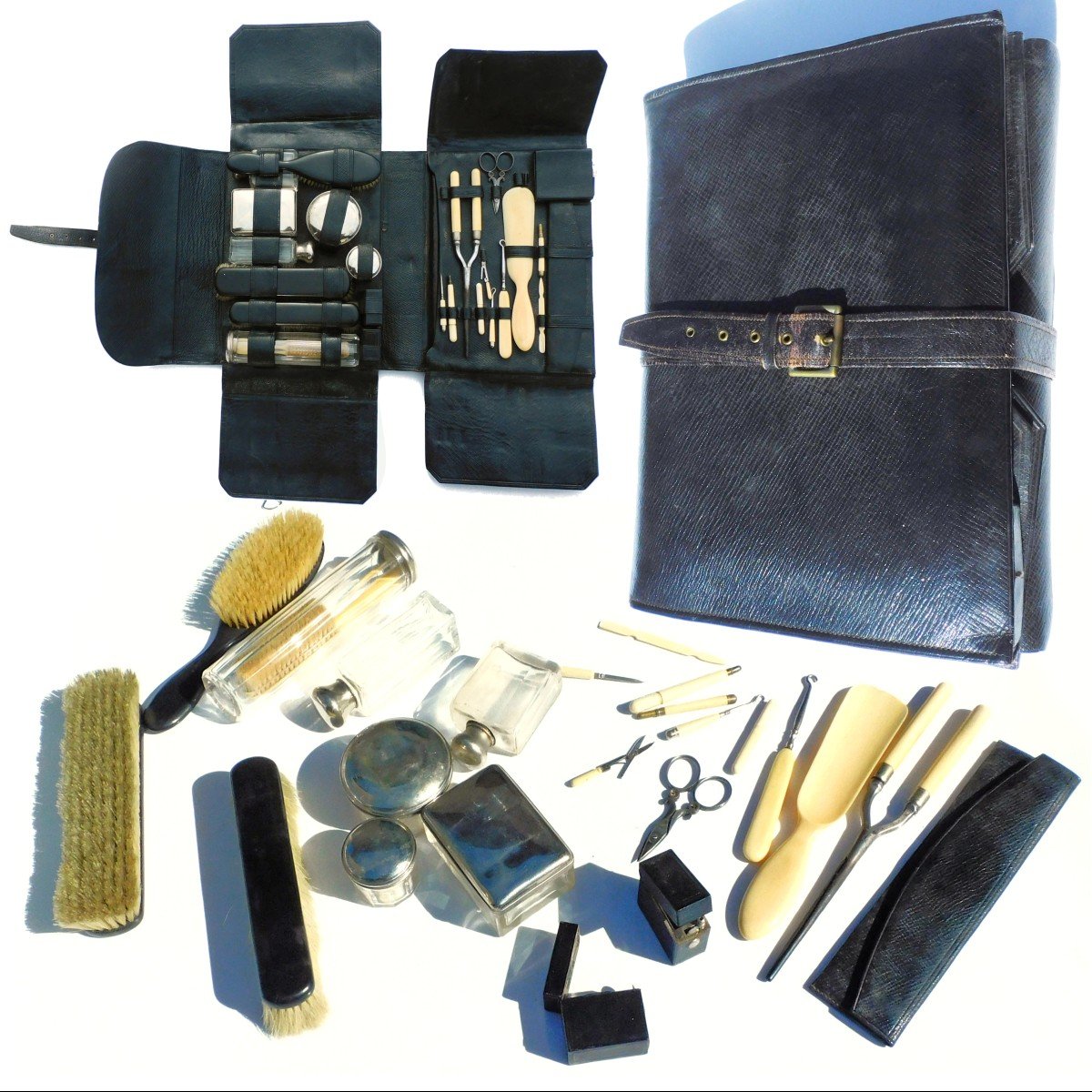 Folding Leather Bag Kit Canvas Travel Necessary For Men Toiletry Bottles Brushes Etc