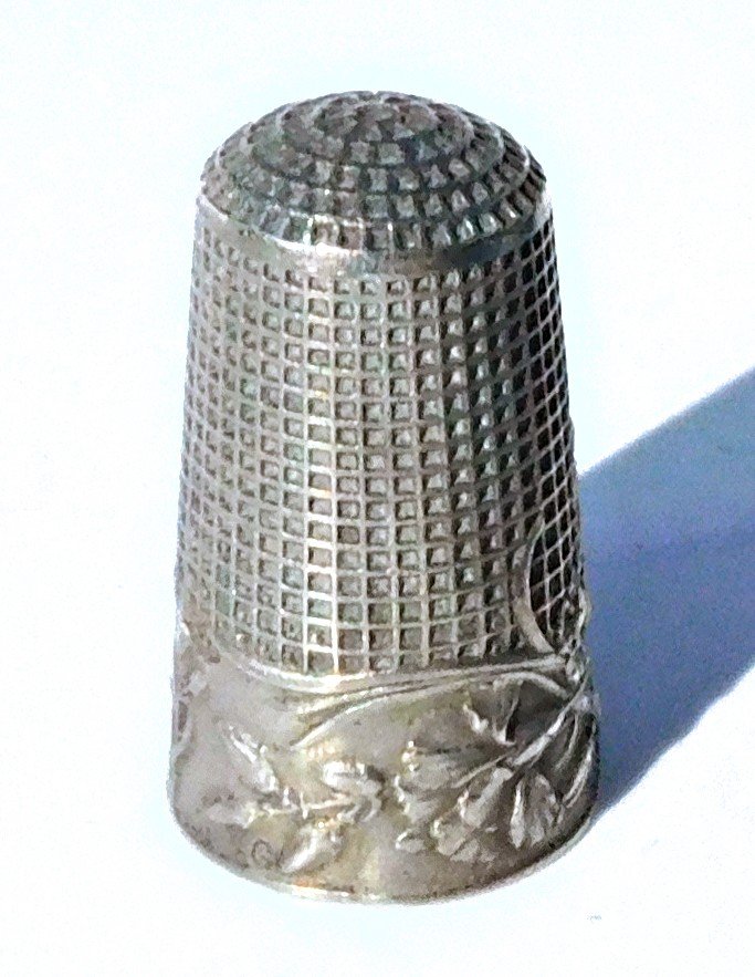 Thimble In Sterling Silver Representative Art Nouveau Eyelet Early 20th Century Signed Sem. G-photo-3