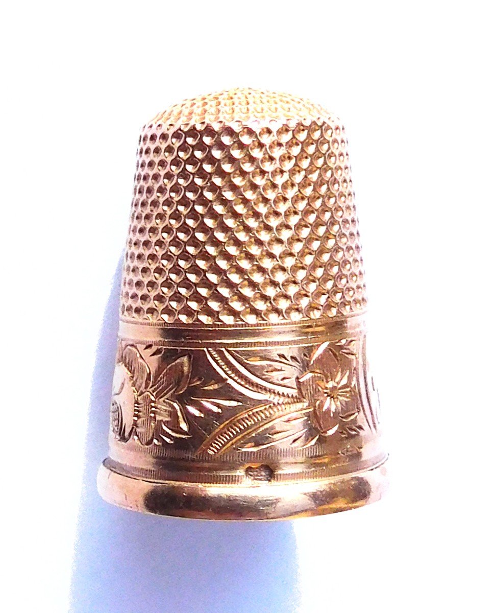 Small Sewing Thimble In 18 Carat Solid Gold For Little Girl Late 19th Century -photo-3