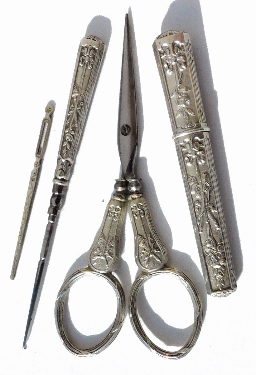Sewing Kit Late 19th Century Sterling Silver Embroidery Scissors Thimble Needle Case-photo-2