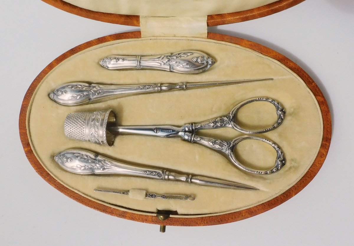 Solid Silver Sewing Kit Box, Late 19th Early 20th Century, Scissors, Thimble, Crochet -photo-3