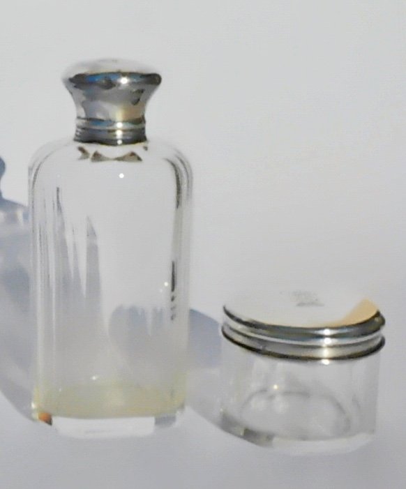 Toiletries Set Perfume Bottle And Powder Bottle In Crystal And Silver 19th Century