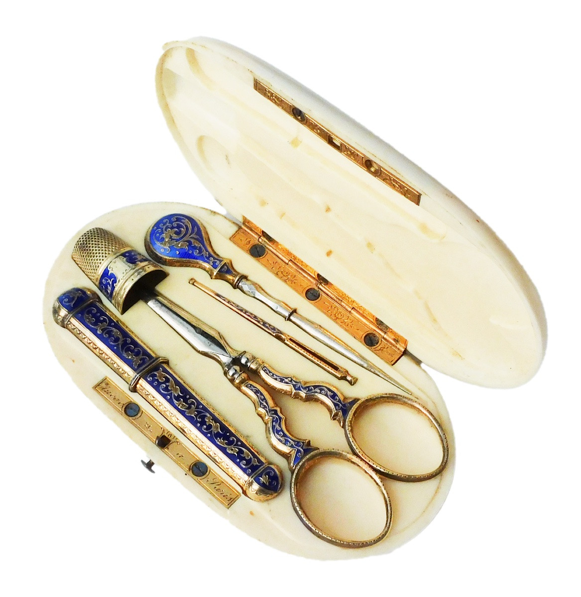 Nécessaire de couture ancien broderie vermeil argent  émaillé fin XIXe Napoléon III ciseaux dé -photo-2
