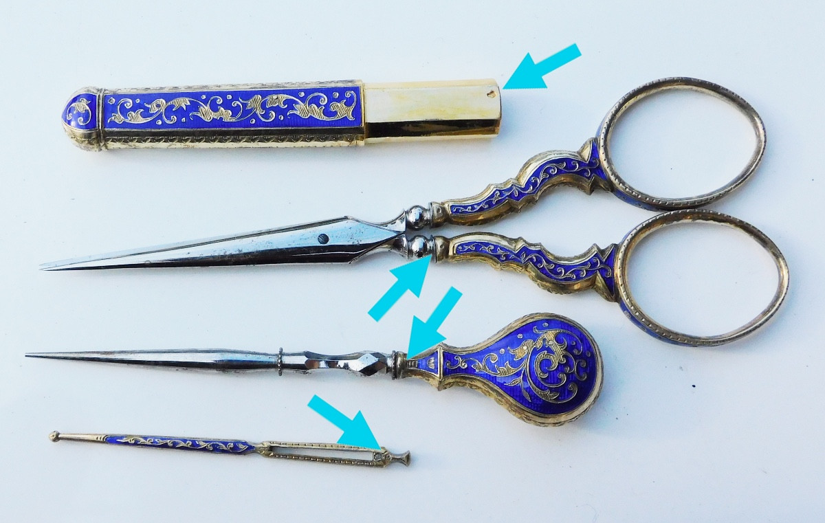 Nécessaire de couture ancien broderie vermeil argent  émaillé fin XIXe Napoléon III ciseaux dé -photo-5