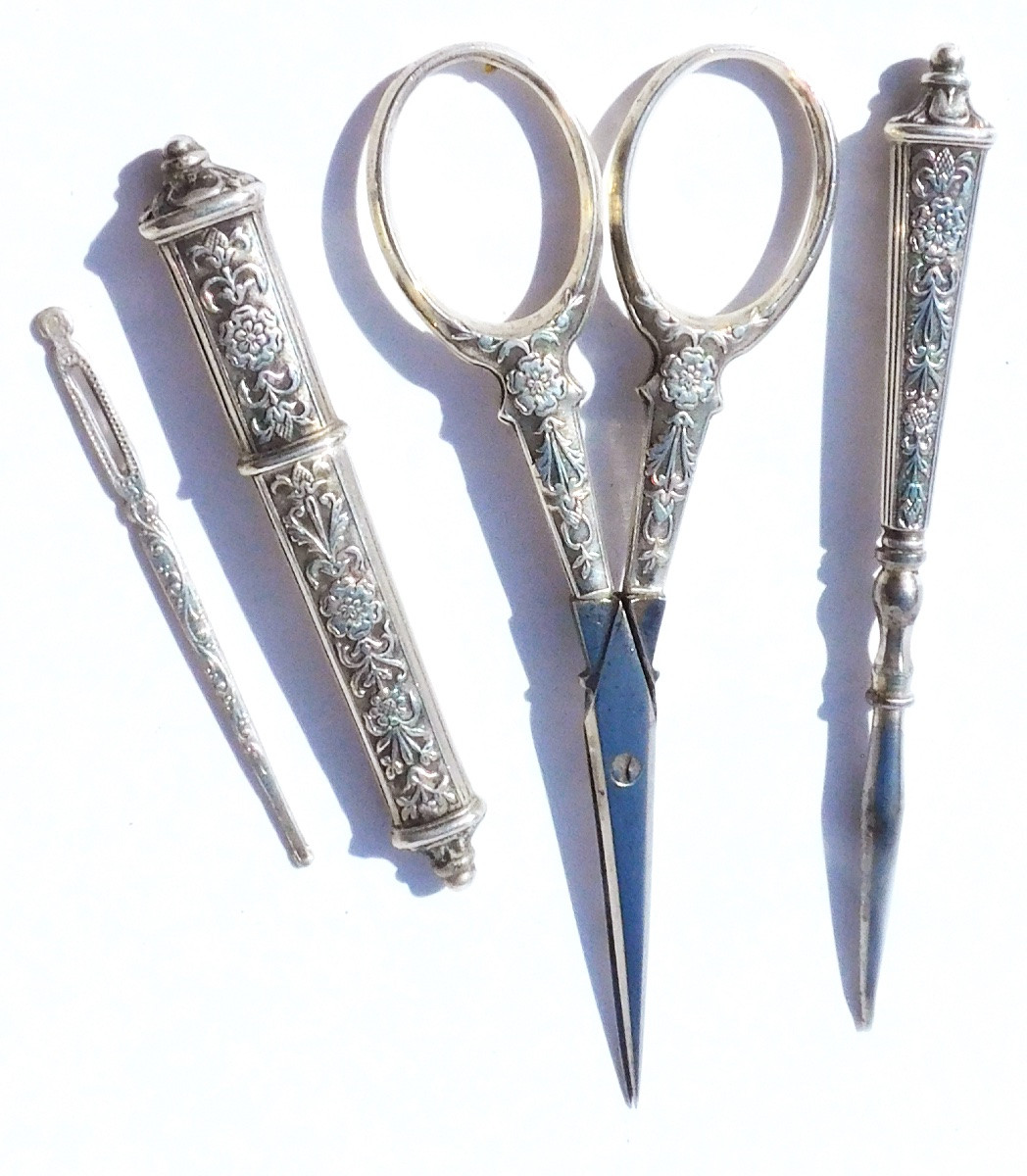 Late 19th Century Solid Silver Sewing Kit: Embroidery Scissors, Ripper, Awl -photo-1